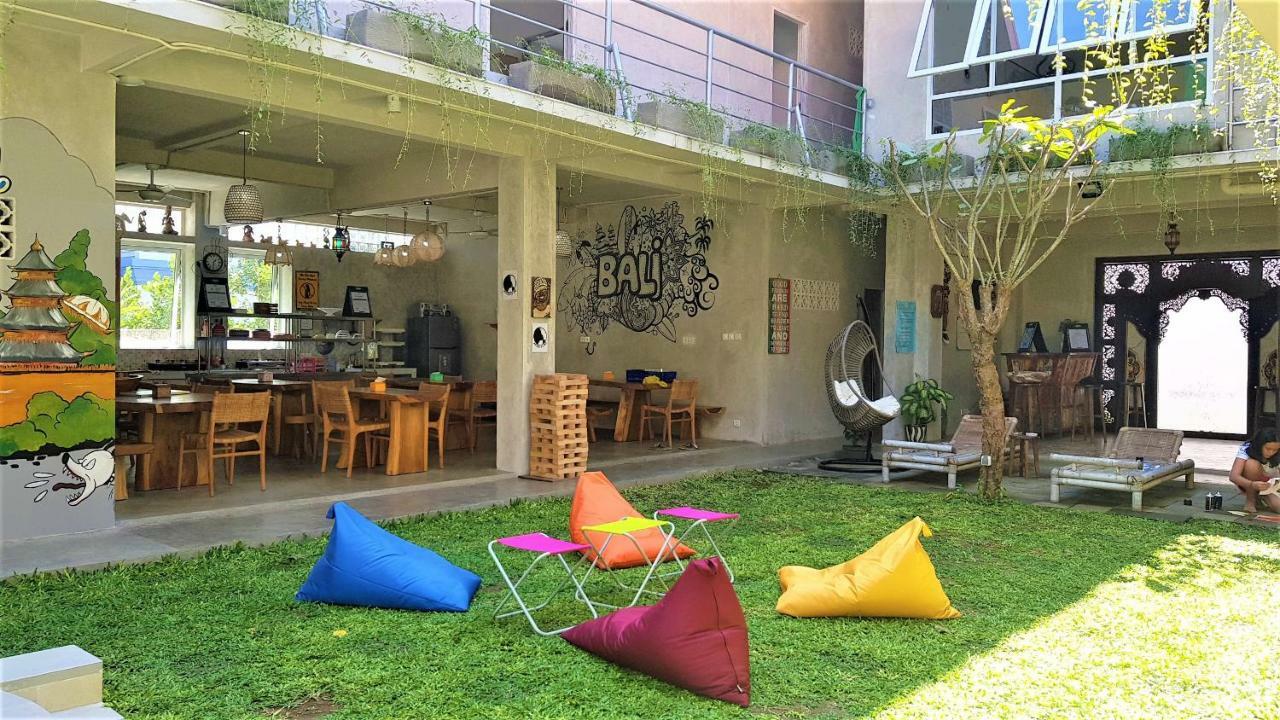 Bali Bobo Hostel Jimbaran  Exterior photo